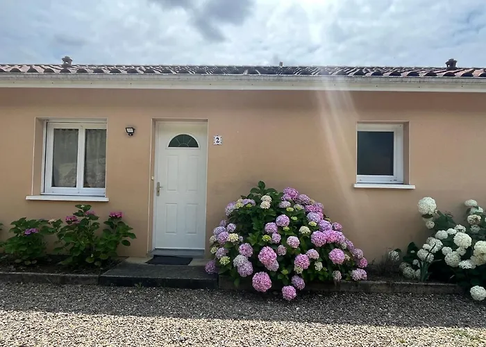 Les Iris 1 T2 45M2 A 300M Des Thermes